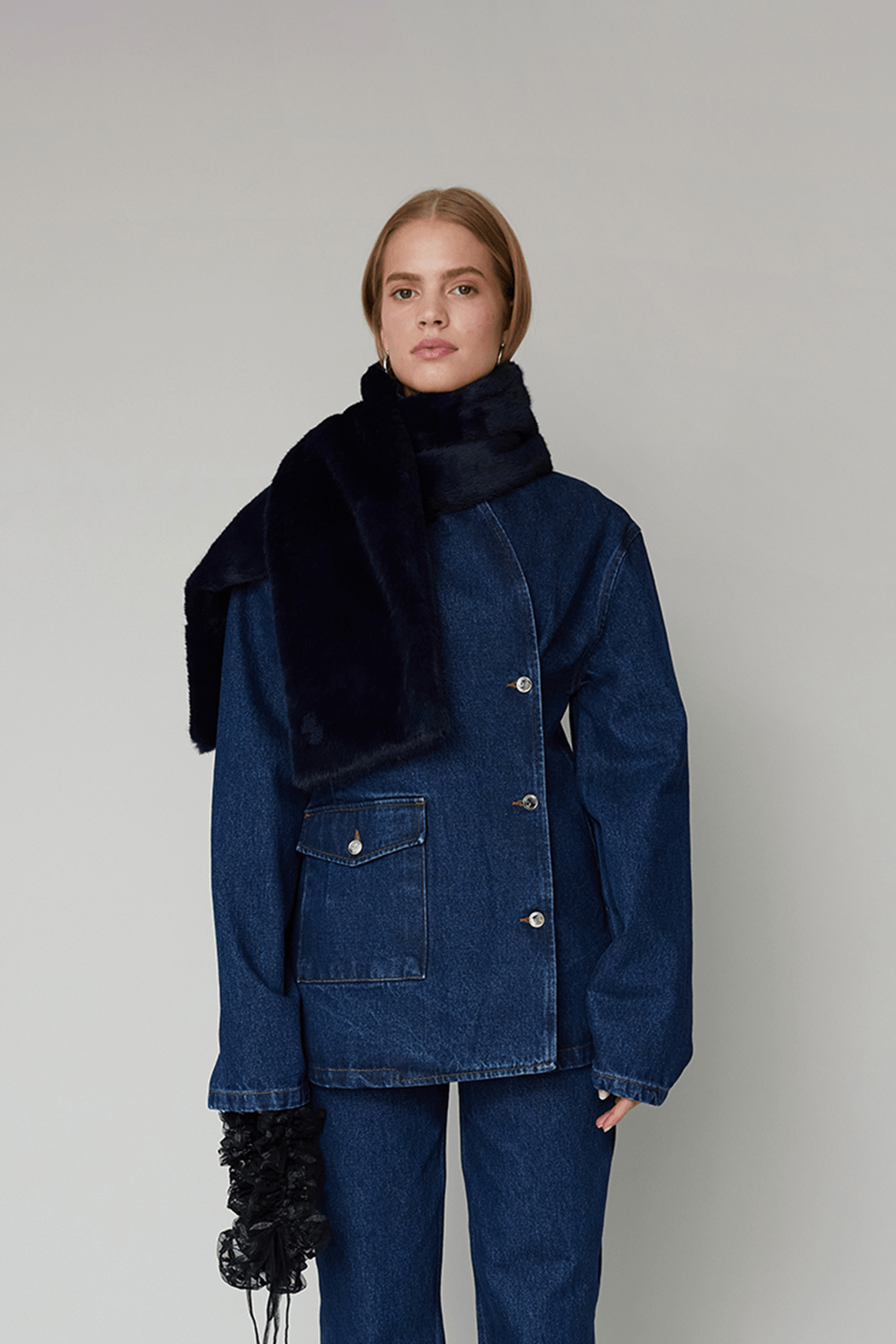 OpéraSPORT - Eleanor scarf, Navy OpéraSPORT - Eleanor scarf, Navy