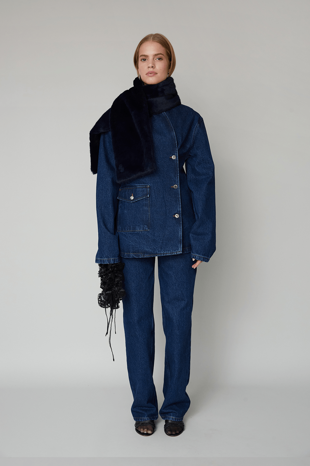 OpéraSPORT - Eleanor scarf, Navy OpéraSPORT - Eleanor scarf, Navy