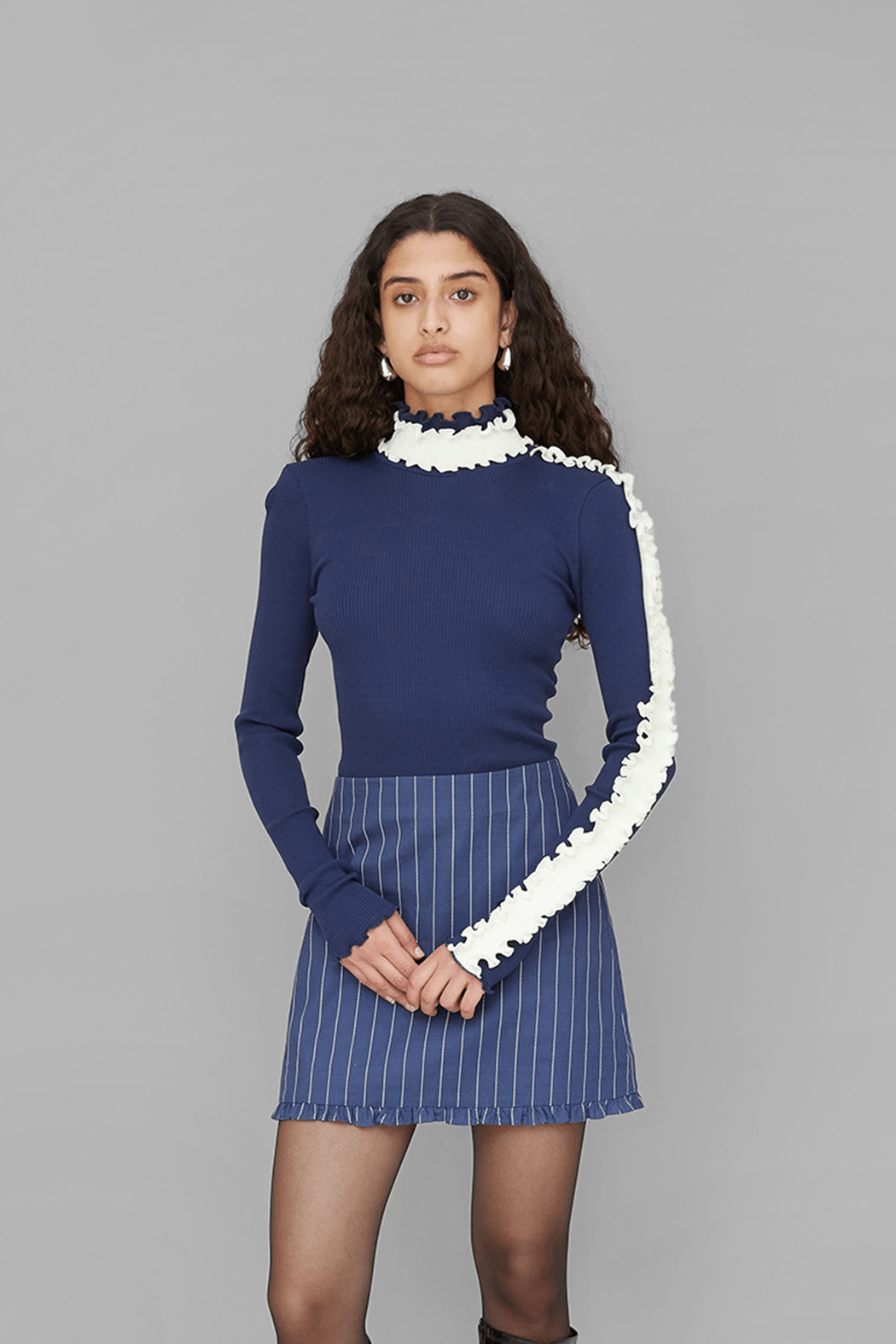 OpéraSPORT, AMÈLIE SEAMLESS TOP, Navy with white ruffels