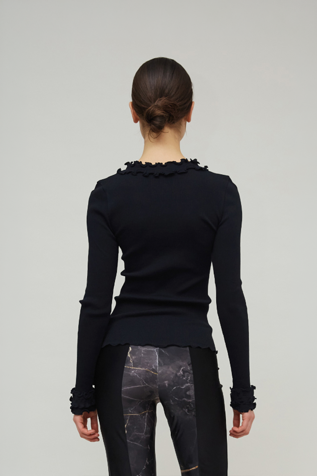 JANE SEAMLESS TOP - BLACK