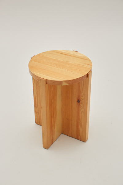 OBJECT #1 STORE STOOL – OpéraSPORT