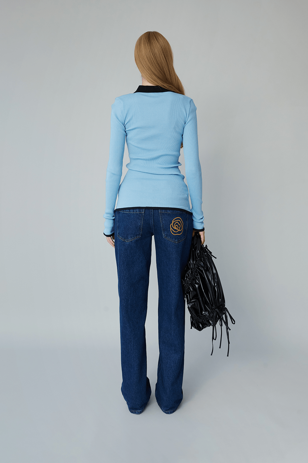 LAURA SEAMLESS SHIRT - BLUE – OpéraSPORT LAURA SEAMLESS SHIRT - BLUE – OpéraSPORT